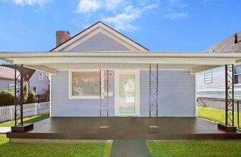 Building Photo - 3 bedroom 1 bath house for rent near Iroqu...
