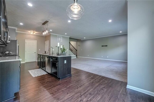 Building Photo - 512 Isabella Ct