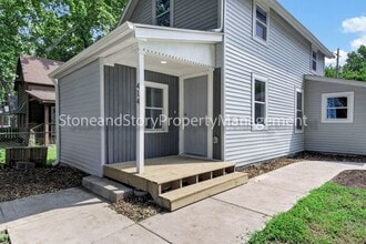 Building Photo - 414 NE Grattan St