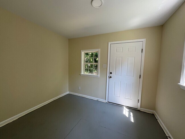 Building Photo - 508 National Ct Dr