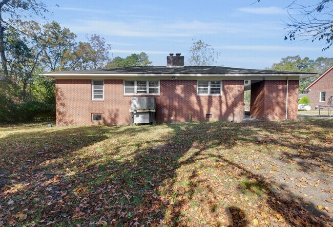 Building Photo - 1311 Beaufort St