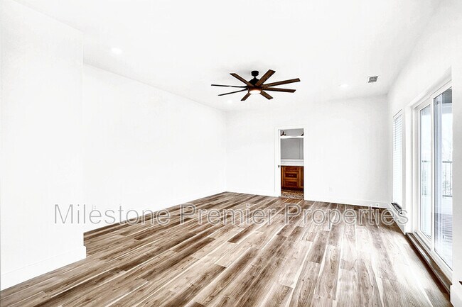 Building Photo - 432 Bentwood Dr