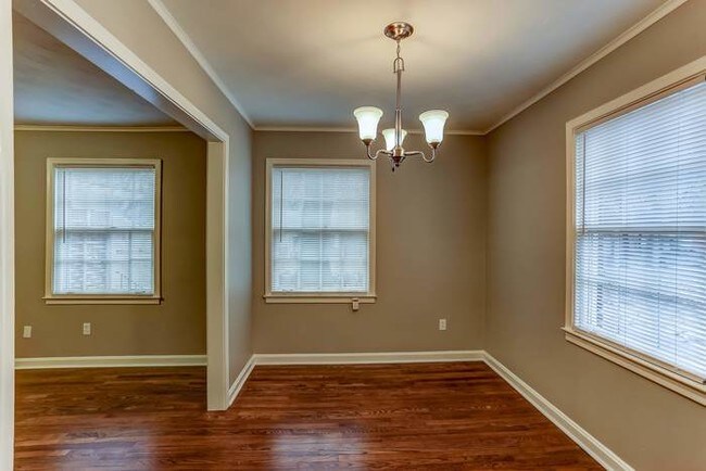 Building Photo - Newly renovated / Law enforcement discount