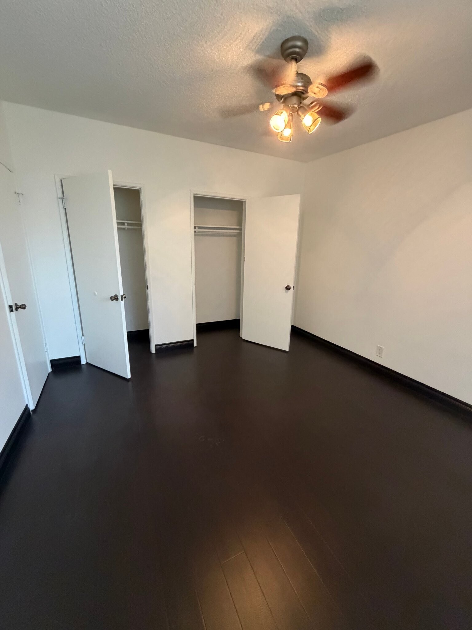 Building Photo - 824 Glenway Dr
