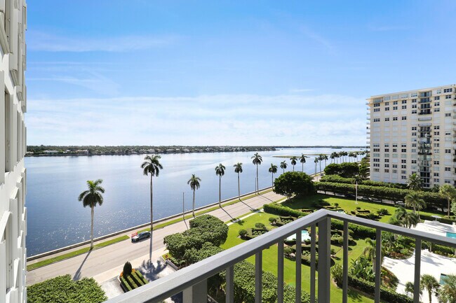Building Photo - 1701 S Flagler Dr