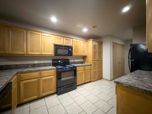 Building Photo - 908 N.46th Street-