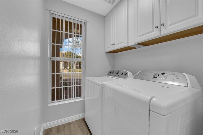 Building Photo - 2528 Huber Heights Dr