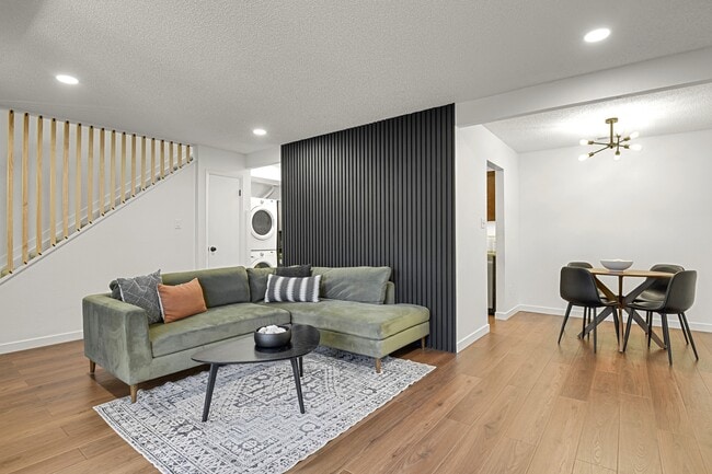 Building Photo - 7995 E Mississippi Ave