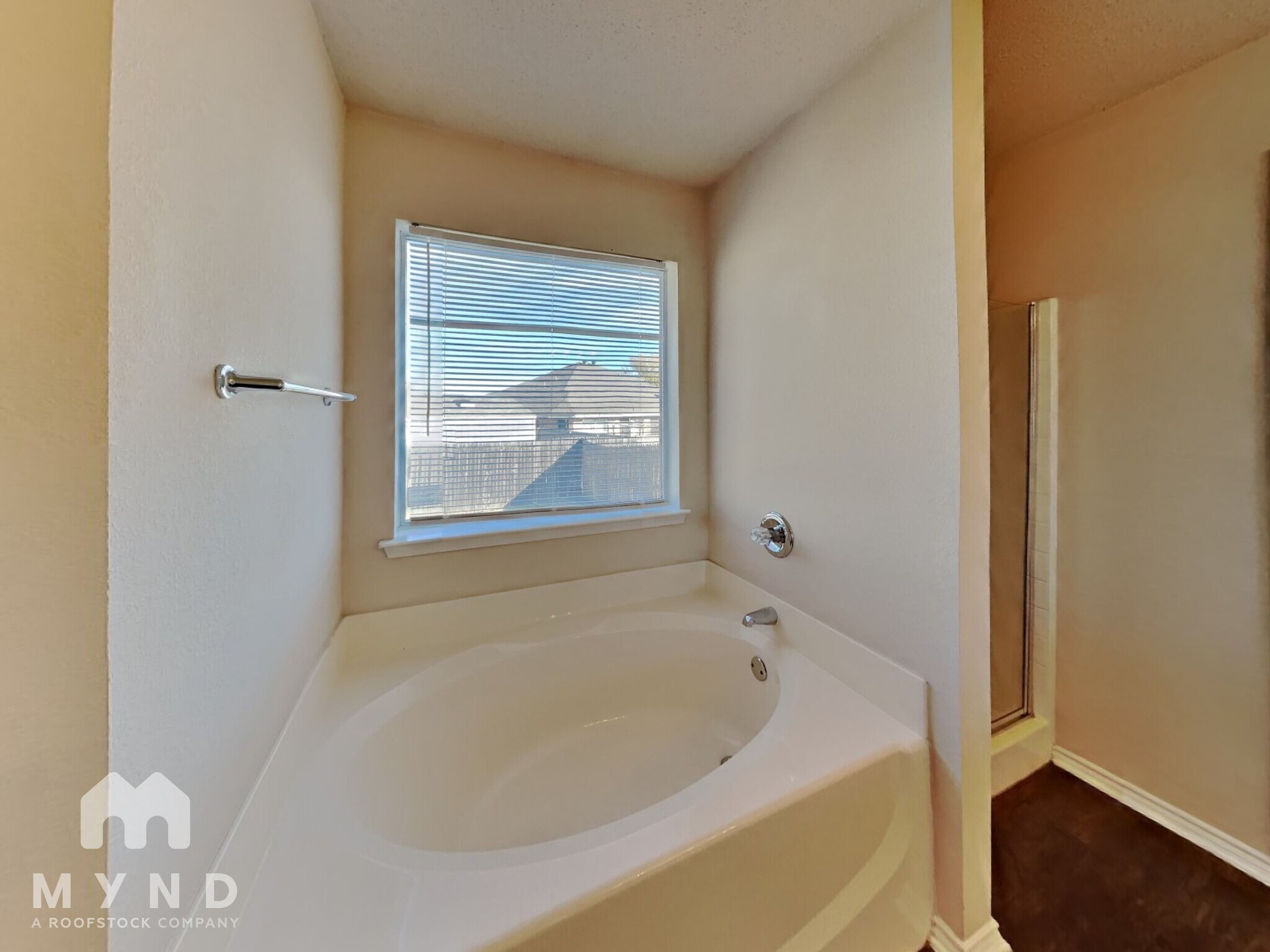 Building Photo - 1801 Bertram Dr