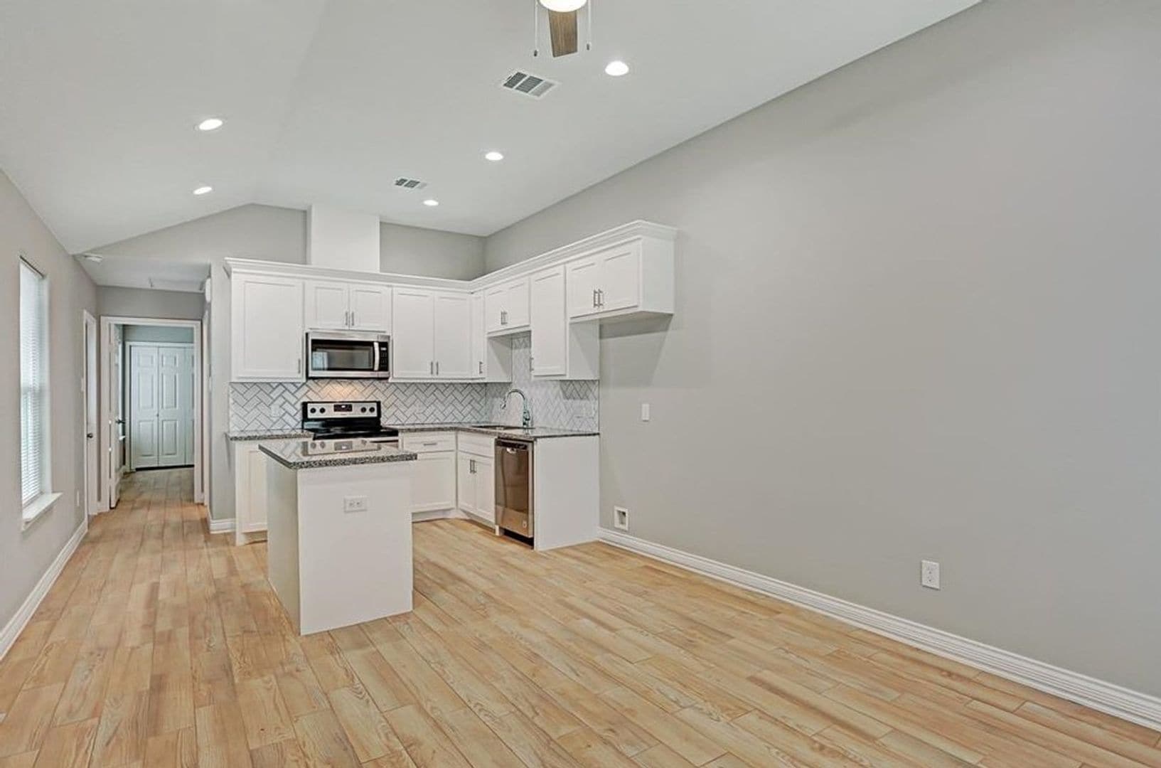 Building Photo - 5217 Sherman St