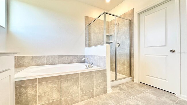 Building Photo - 326 Bogey Dr