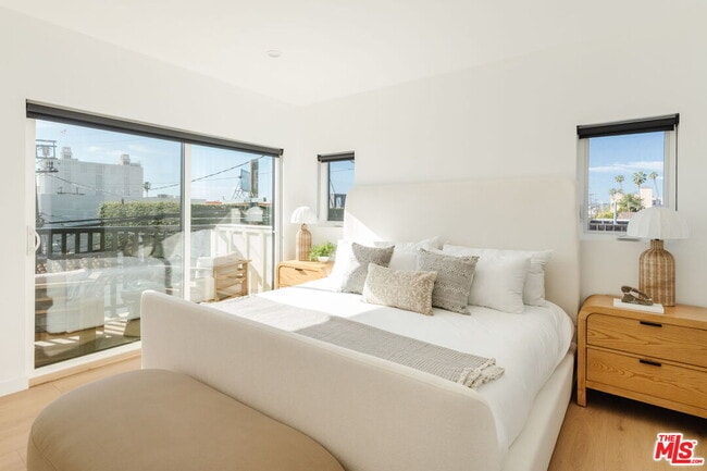 Building Photo - 6763 Lexington Ave