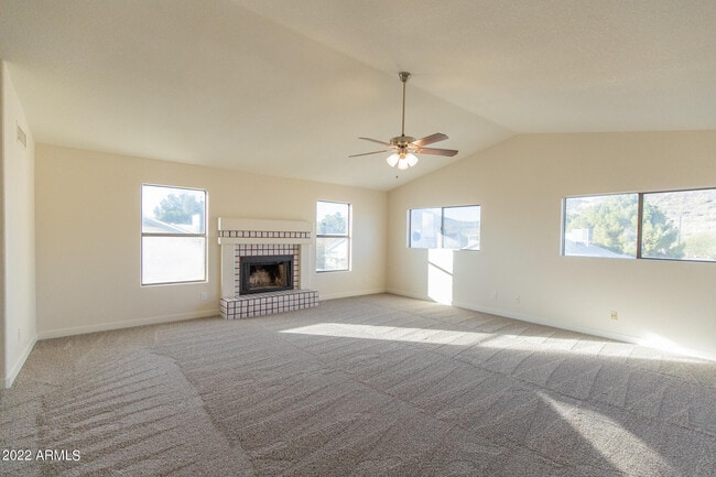 Building Photo - 4368 W Wahalla Ln