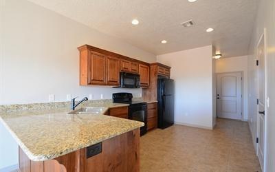 Building Photo - Millcreek Springs Townhome