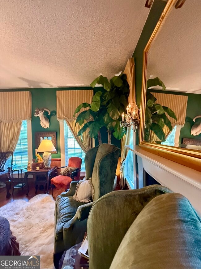 Building Photo - 1663 Thompson Ln