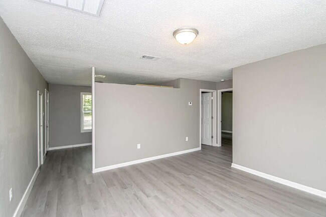 Building Photo - For Rent: Spacious Studio with 2 Baths in ...