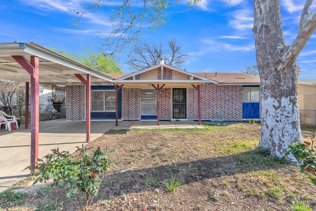 Building Photo - 5935 Highfield St