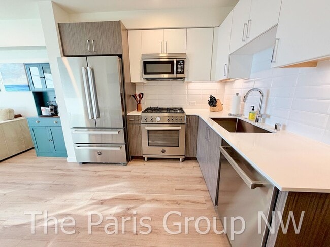 Building Photo - Gorgeous 2021 Fremont/Wallingford 3BR Overlooking Downtown, Mt Rainier & SLU, Garage w/EV Chgr, W...