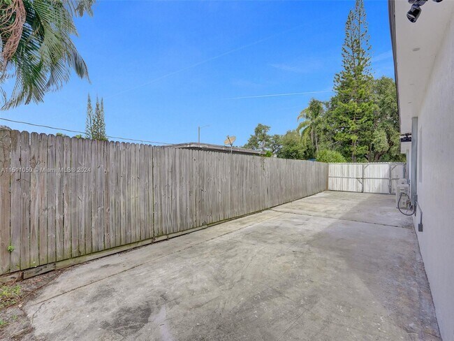 Building Photo - 106 Edmund Rd