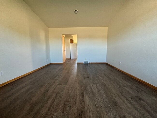 Building Photo - 416-418 Pecor St