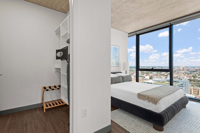 Building Photo - 1314 W Randolph St