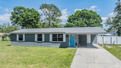 Building Photo - 3106 Acacia St