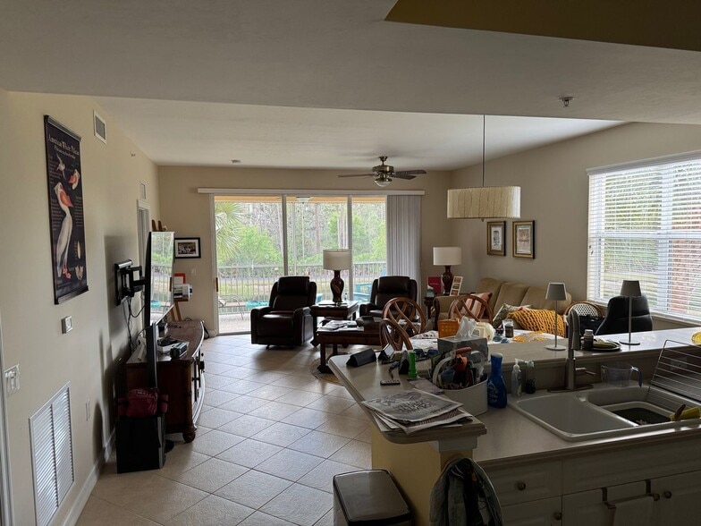Primary Photo - 10550 Amiata Way