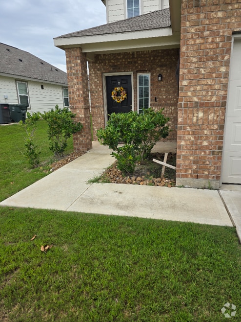 Building Photo - 974 Marquis Dr