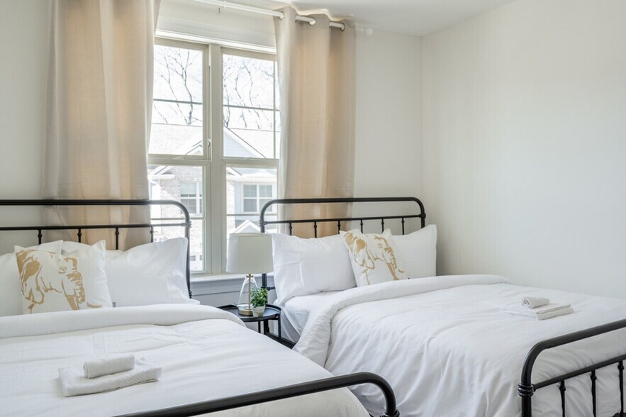 Building Photo - 3319 Old Hickory Blvd