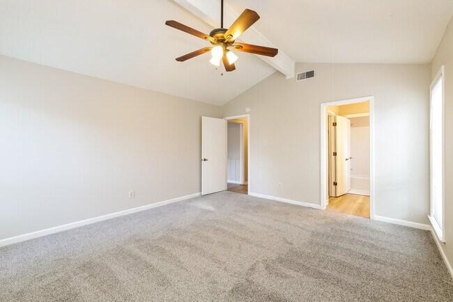 Building Photo - 8280 Shallow Rock Cove