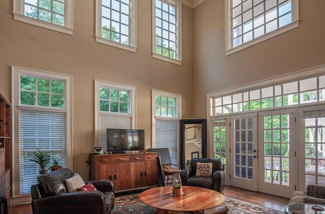 Building Photo - 176 Magnolia Blossom Way