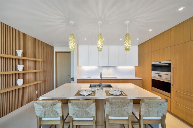 Building Photo - 2311 SE 17th St