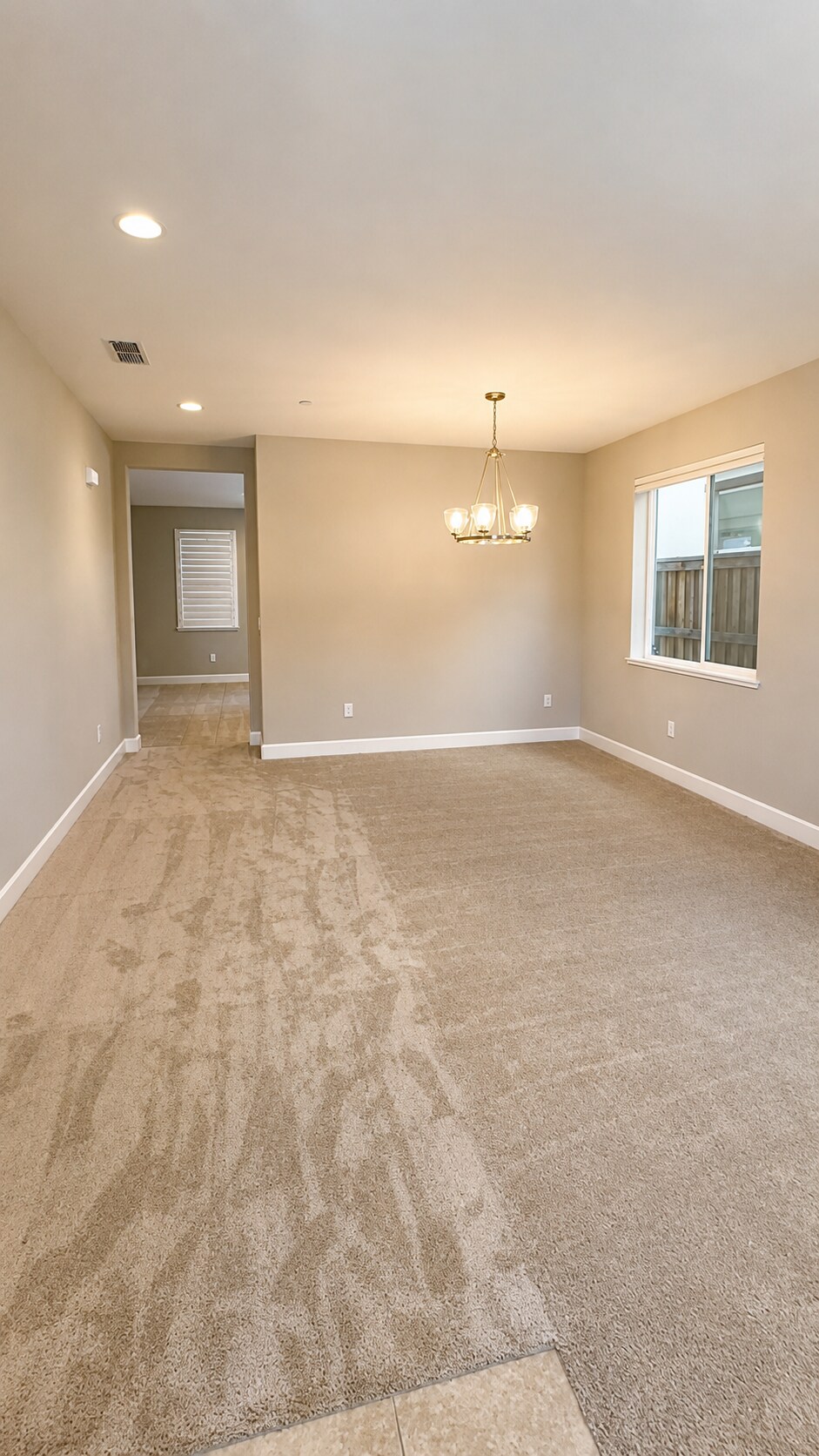 Building Photo - 2072 Parsons Dr