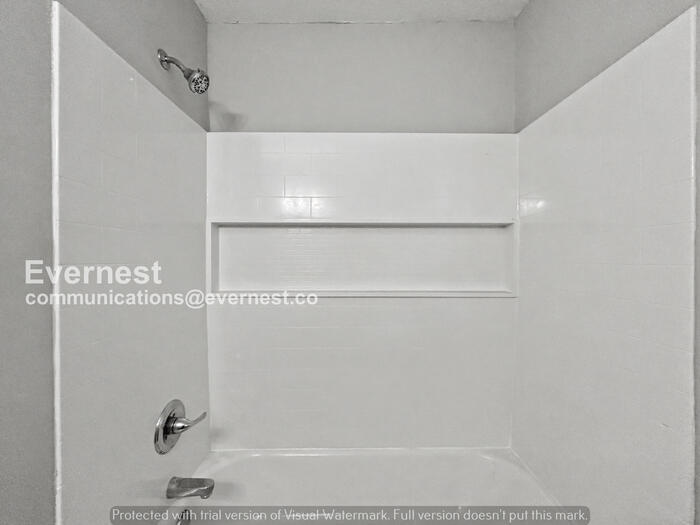 Building Photo - 835 Margo Ln