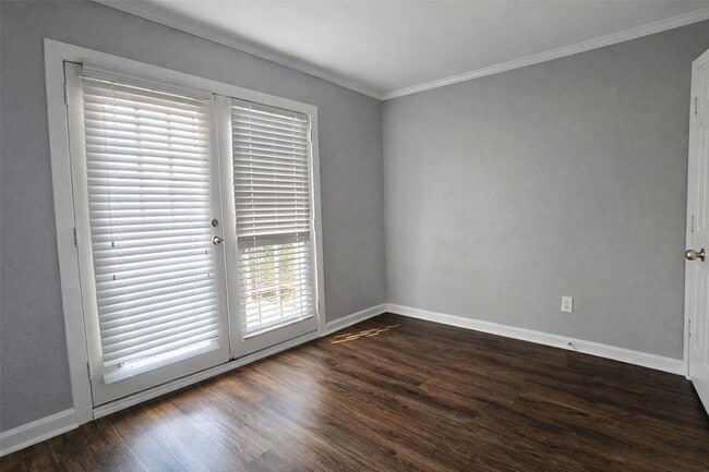 Building Photo - 4335 Cedar Springs Rd