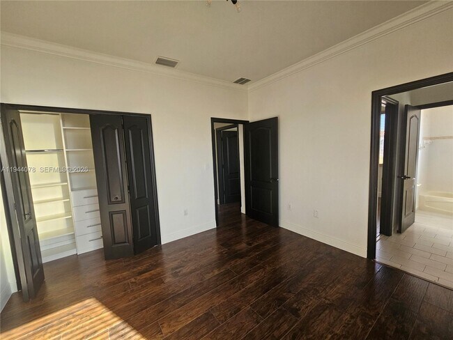 Building Photo - 15387 SW 21 Ln