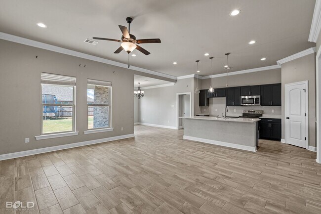 Building Photo - 126 St Edmunds Wy