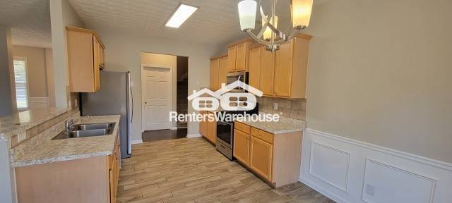 Building Photo - 996 Maple Leaf Dr
