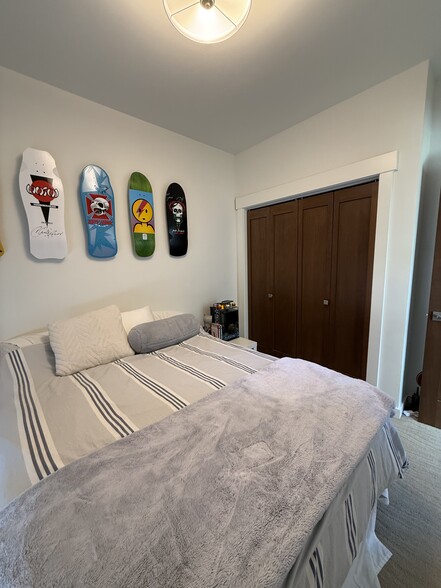 Bedroom 2 Upper - 128A Hawthorne Ct
