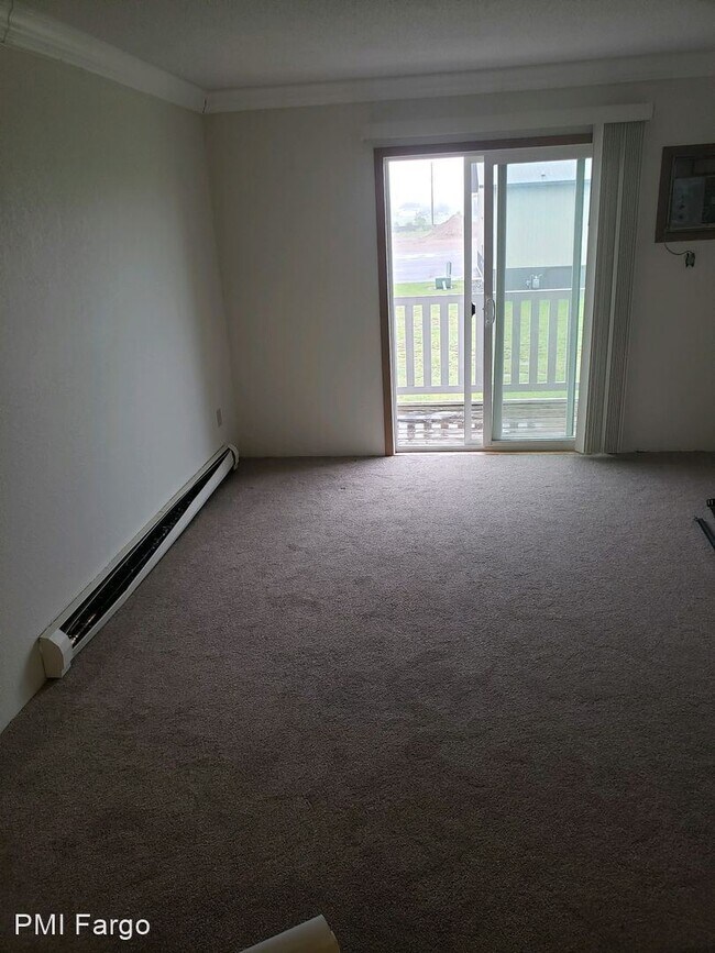 Building Photo - 206 Garfield St SE