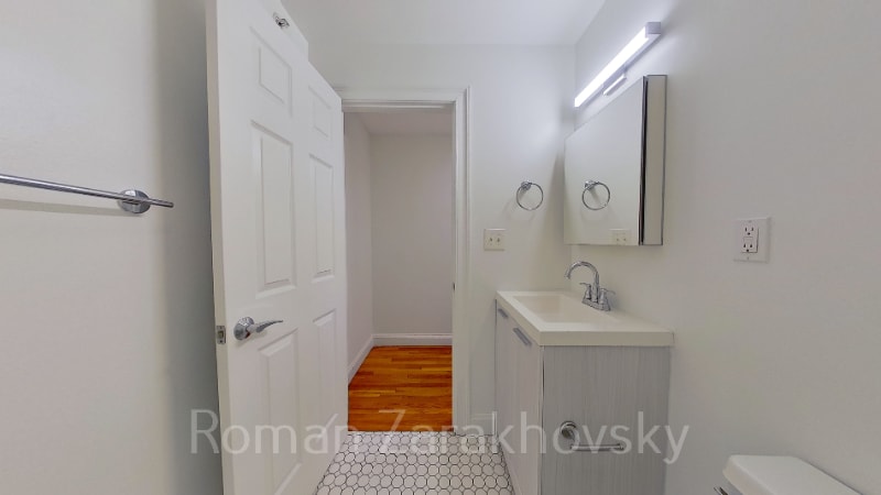 Building Photo - 8 Griggs St