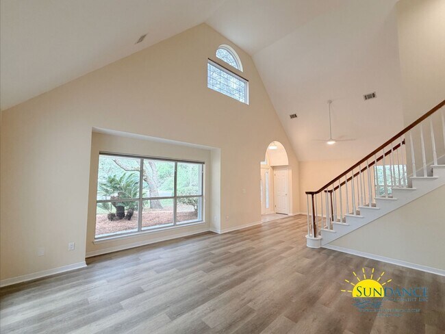 Building Photo - 3 Bedroom Home in sought-after Poquito Bayou with Boat Ramp Access!