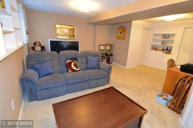 Building Photo - 8534 Pine Meadows Dr