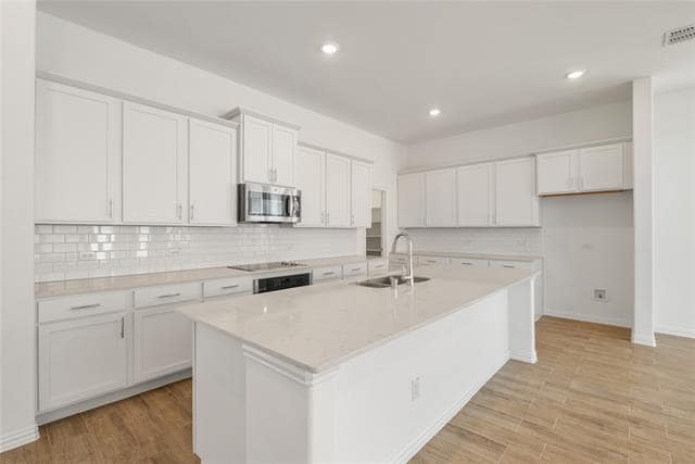 Building Photo - 5135 Bancroft Dr