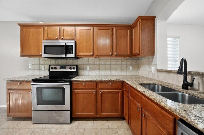 Building Photo - 1502 McDowell Bend