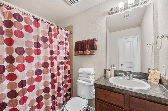Building Photo - 4520 Graceful Ln