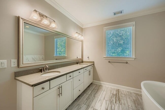 Building Photo - 2342 Willington Shoals Pl