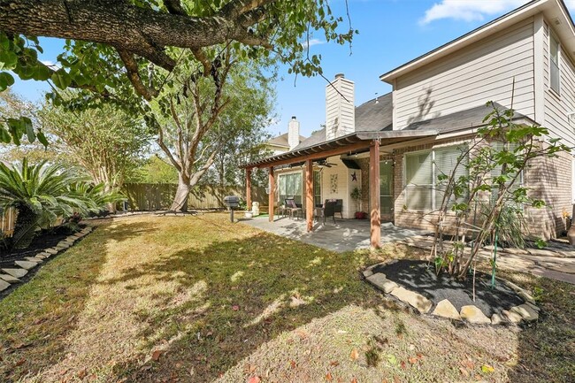 Building Photo - 17827 Scenic Oaks Dr