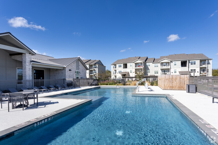 Primary Photo - Colorado Creek Apartment Homes