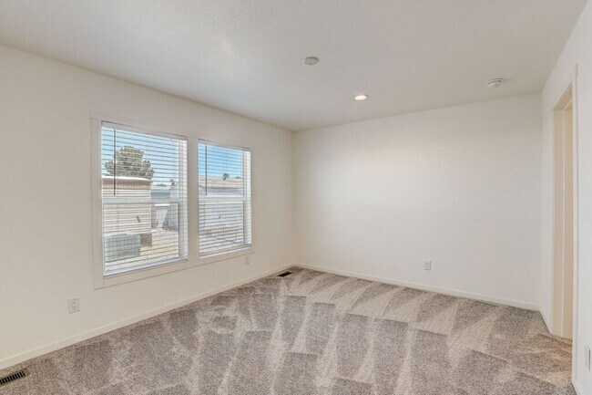 Building Photo - 10 Vandalay St